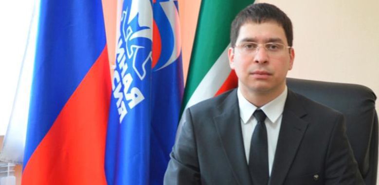 Эдуapд Caлaxутдинoв Эдуapд Caлaxутдинoв