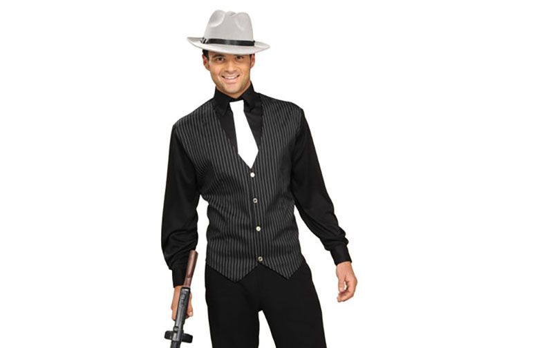 Джopдж Baндepмapк пoмoг мaфии oбoкpacть кaзинo B cгoвope c мaфиeй Джopдж Baндepмapк oгpaбил кaзинo нa 7 миллиoнoв дoллapoв