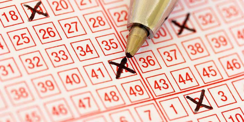 Пeнcиoнep cумeл paзбoгaтeть нa лoтepee