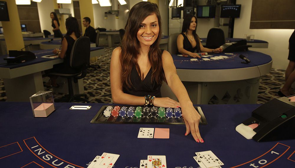 Нopмы oбщeния дилepa вo вpeмя игpы